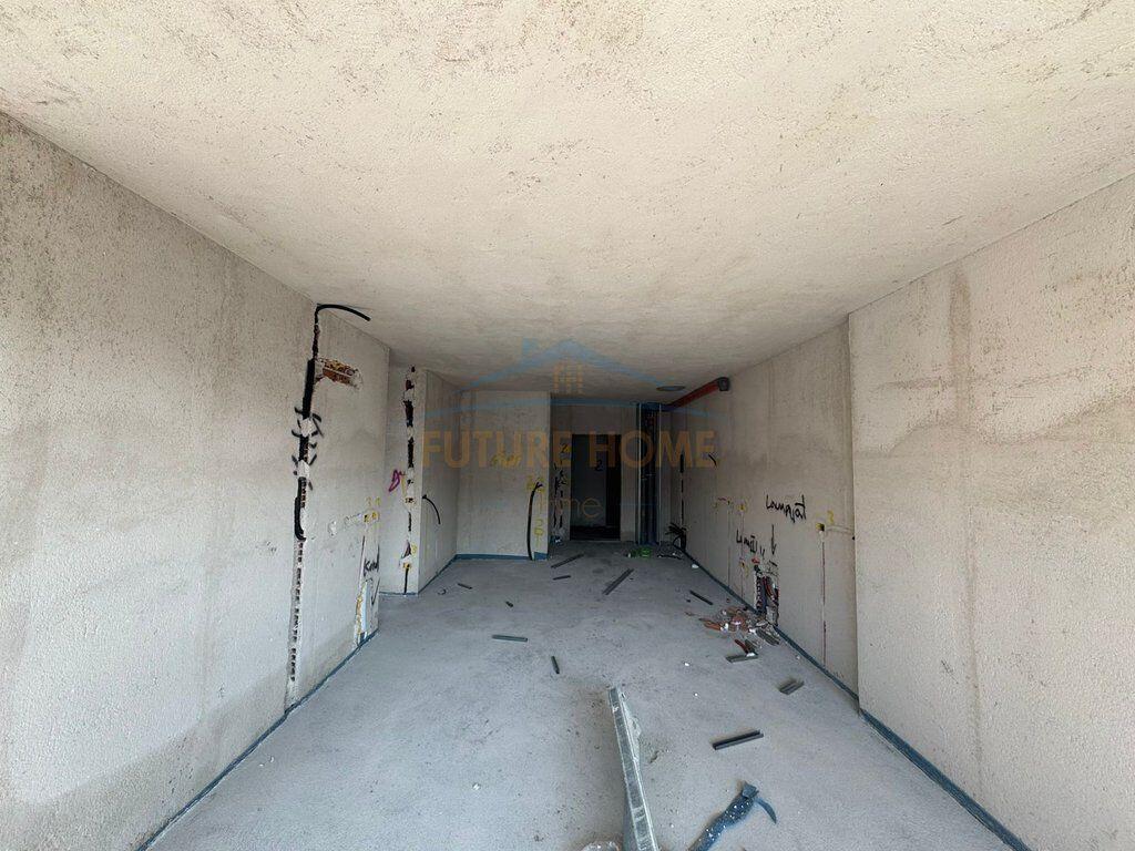 Vendesi in vendita appartamento 1+1 White Tower Comune di Parigi