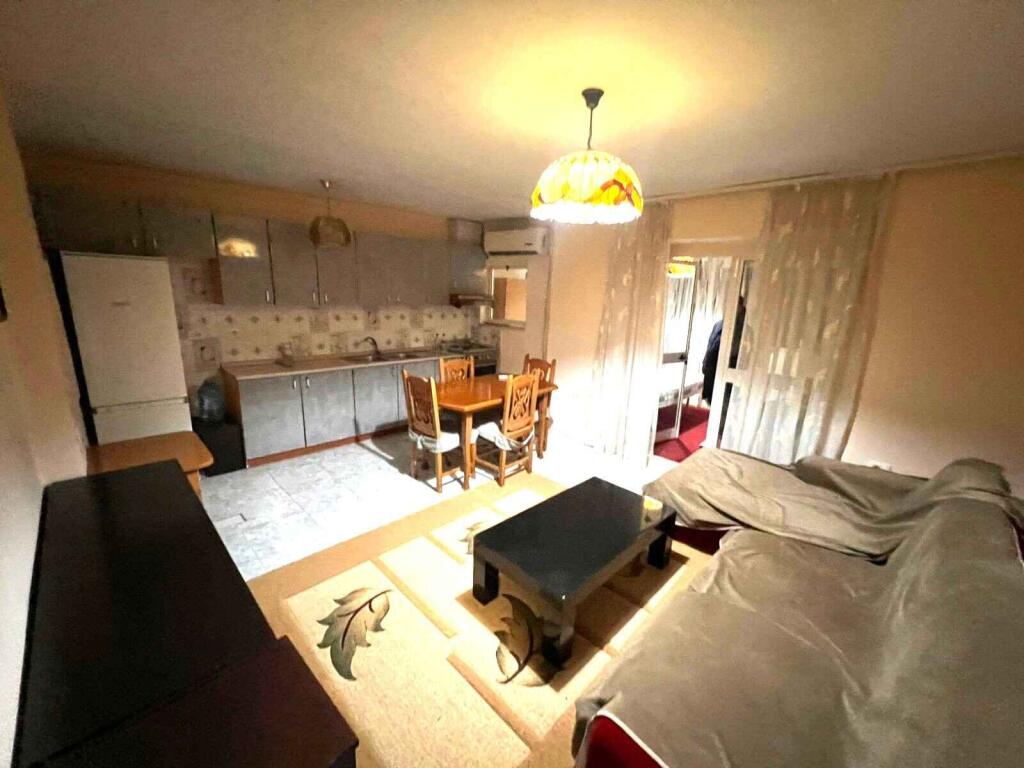 Apartment 1+1 for rent at New Bazaar in Tirana