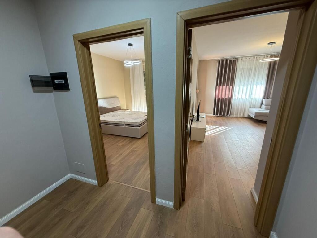 1+1 ne shitje, Vila L, Astir, I Mobiluar Totalisht