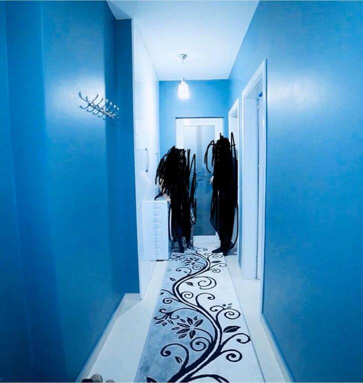 Shitet apartament 2+1 ne Yzberisht