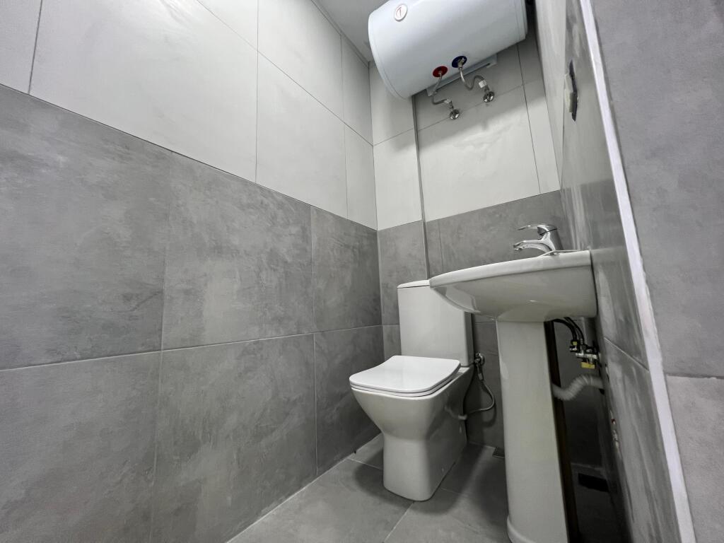 NEGOZIO IN AFFITTO 170 M2 STRADA PRINCIPALE - FRESK