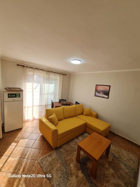 Qera | Apartament 2 + 1 | Rruga E Elbasanit | 550 €/Muaj