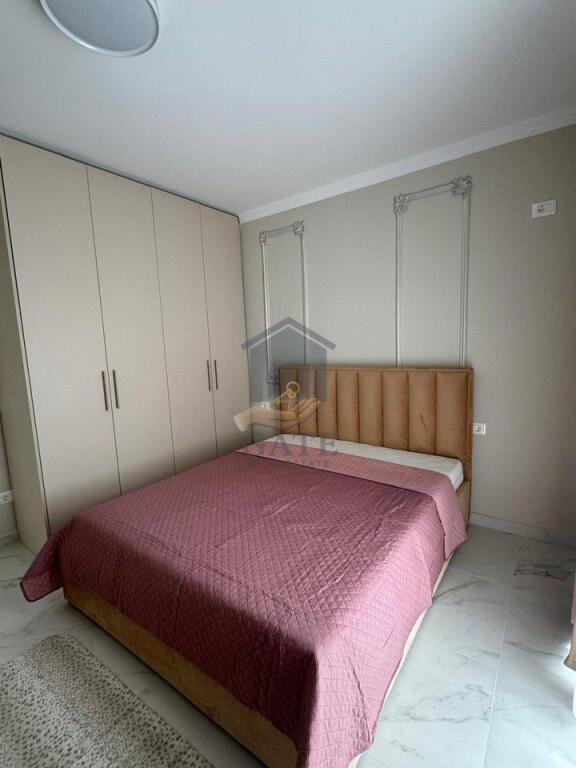 Apartament 2+1 me qira në zonën e Plazhit, pranë Gega Oil.