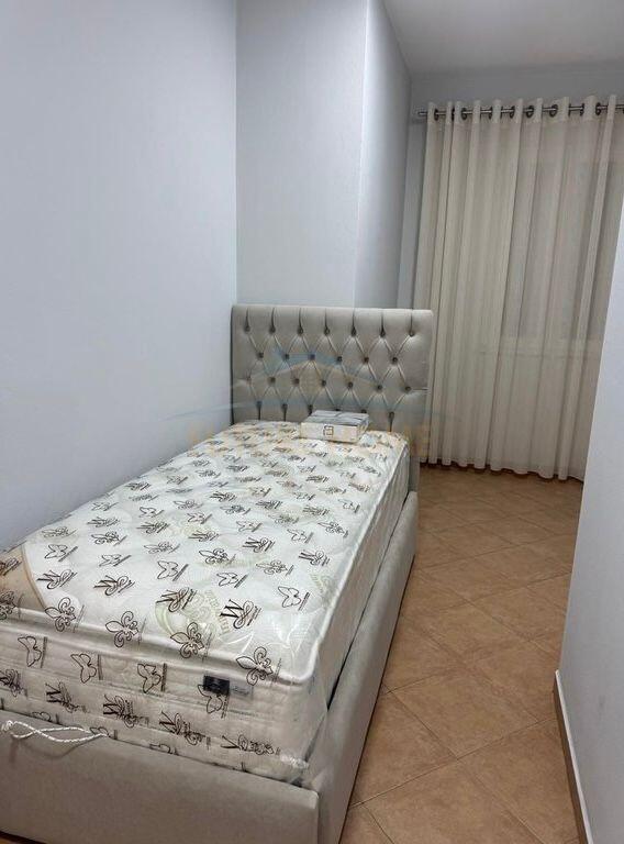 Apartament me qera 2+1, Rruga e Kavajës, Tiranë