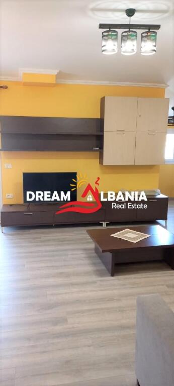 Affittasi villa 3+1+2 in via 3 Vllezerit Kondi vicino alle Ville Americane a Tirana (ID 4231273)