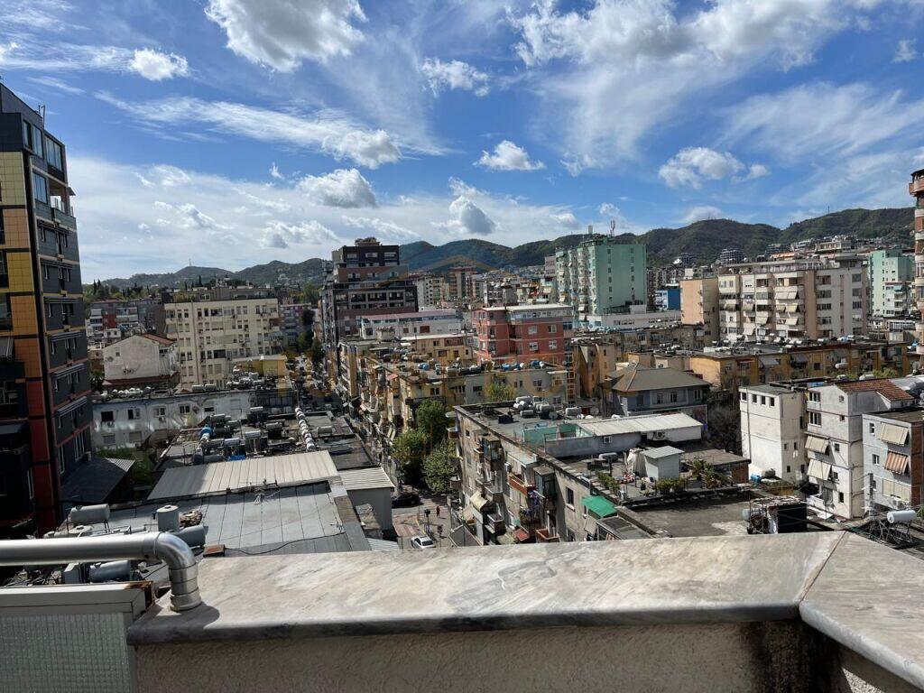 In vendita, Duplex 3+1+2+Posto Auto, Blloku, Tirana