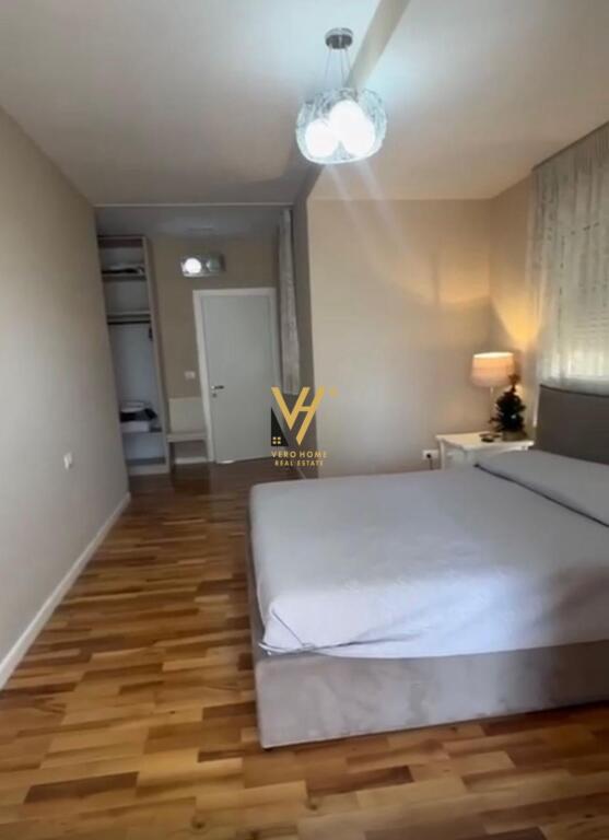 JEPET APARTAMENT 1+1 ME QIRA NE MYSLYM SHYR 75.000 LEKE