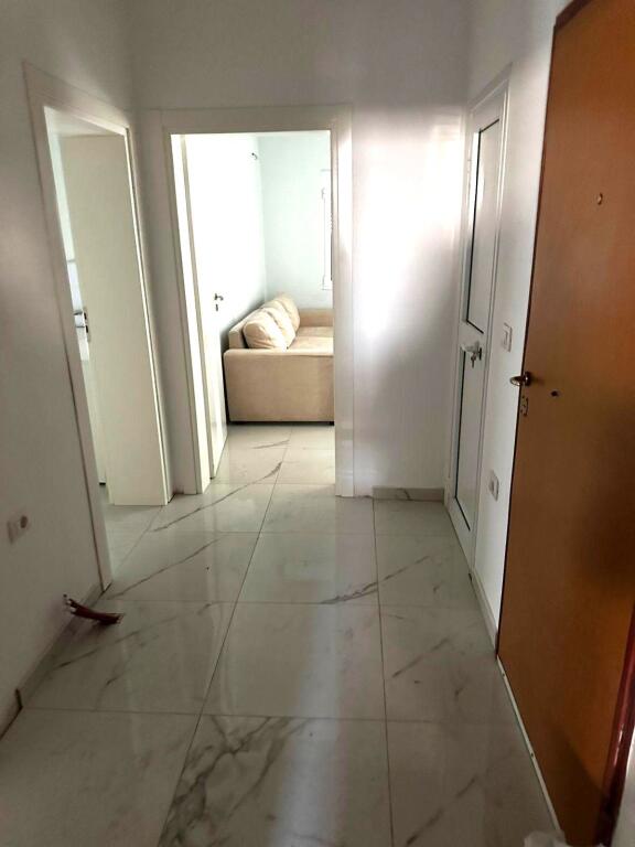 Apartament shumë i madhë në qendër të qytetit