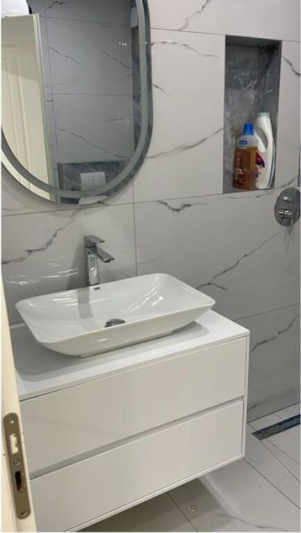 Appartamento 2+1+2 con posto auto vicino al ristorante Fresku