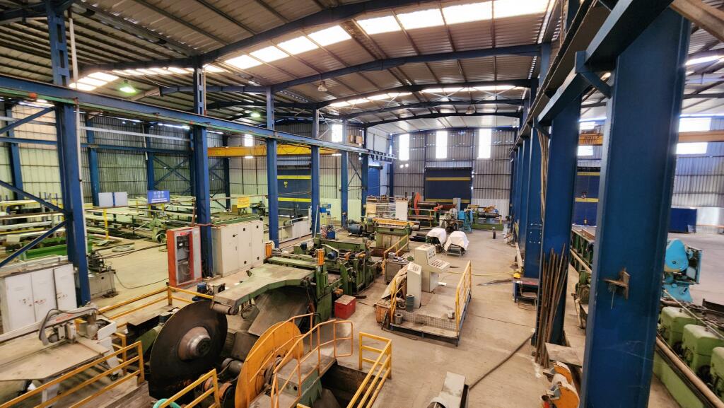 SHITET KAPANON TRUALL NDERTESE ZYRA LUSHNJE