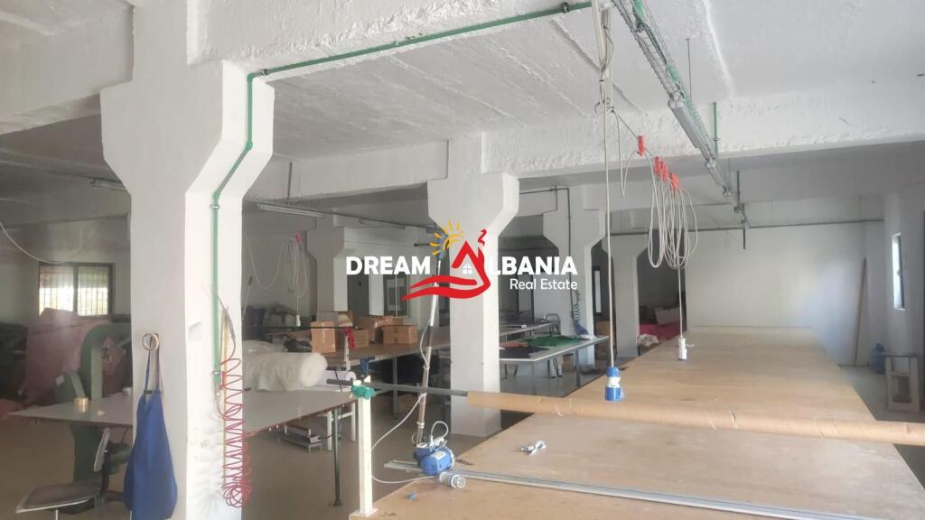 Magazzino in affitto a Kombinat vicino alla Fabbrica del Vetro a Tirana (ID 4281257)