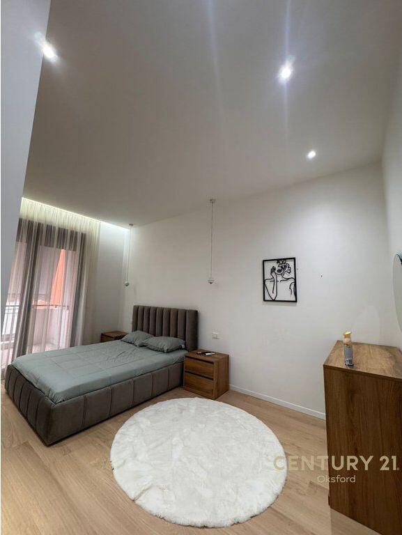 APARTAMENT PER QIRA 2+1+2+POST PARKIMI, TEK KOMPLEKSI "DELIORGJI"!
