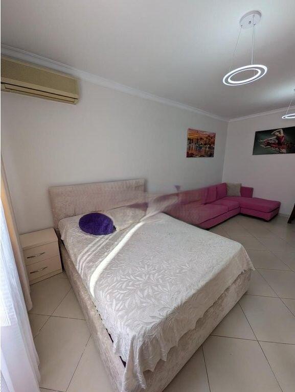 JEPET ME QIRA GARSONIERE TE 21 DHJETORI 500 € /Muaj