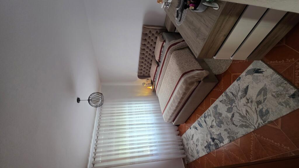 SHITET SUPER VILË NË  LUSHNJE