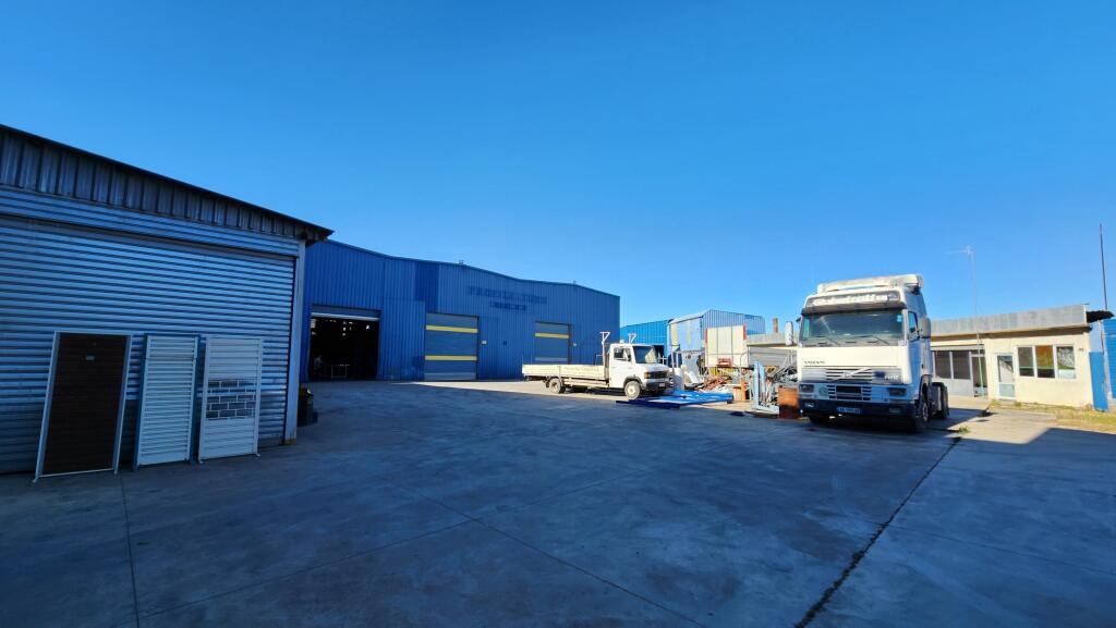 SHITET KAPANON TRUALL NDERTESE ZYRA LUSHNJE