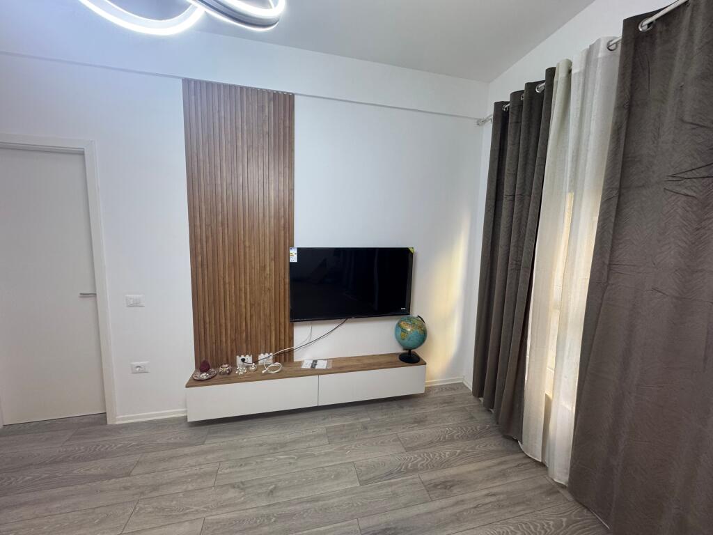 Super apartament me qira tek Mangalemi