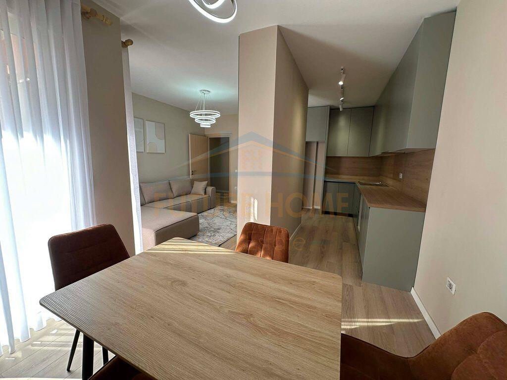 Shitet , Apartament 2+1 Unaza e Re ,Tirane