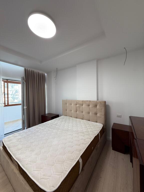 🏠JEPET ME QIRA Apartament 2+1+Post Parkimi   📍Rruga Him Kolli 🏢Kati i 3, me ashensor  💶 Çmimi: 1000€/Muaj