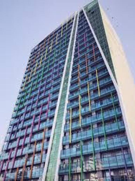 SHITET APARTAMENT ME POST PARKIMI TEK AMBASADOR 3