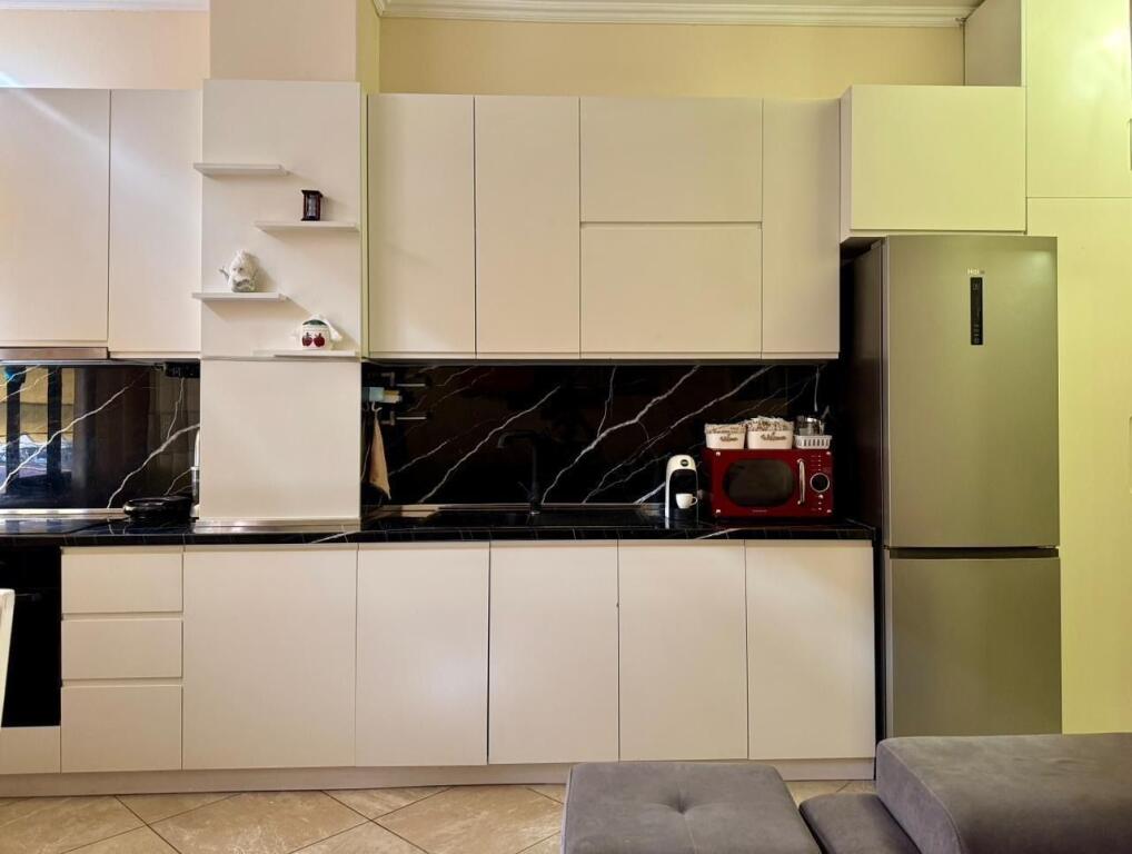 Apartment 1+1 for rent at 21 Dhjetori!