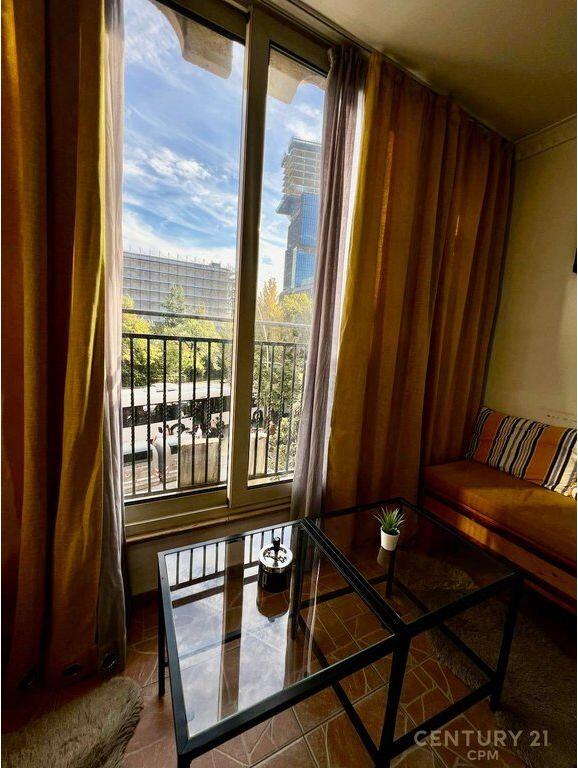 Apartament 1+1 me qira ne Qender, tek Piazza, mbrapa Muzeut Kombetar