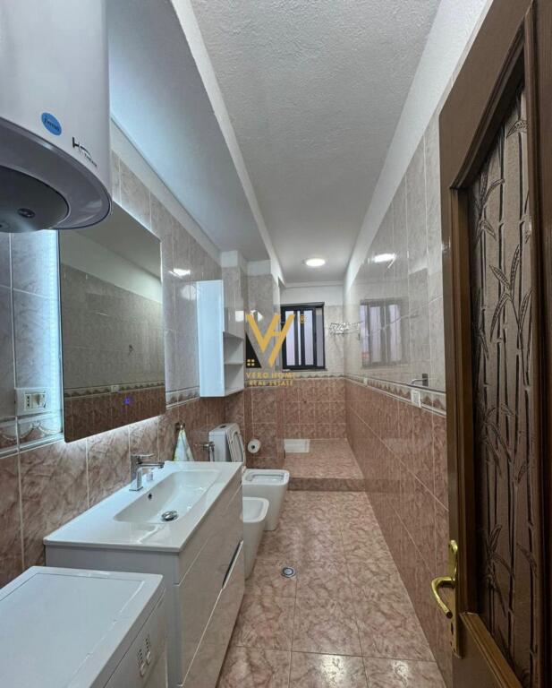 SHITET APARTAMENT 1+1+BLK TE STACIONI I TRENIT 126.000 EURO