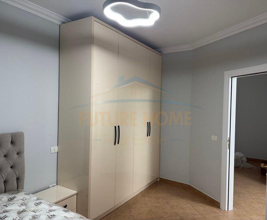 Apartament me qera 2+1, Rruga e Kavajës, Tiranë