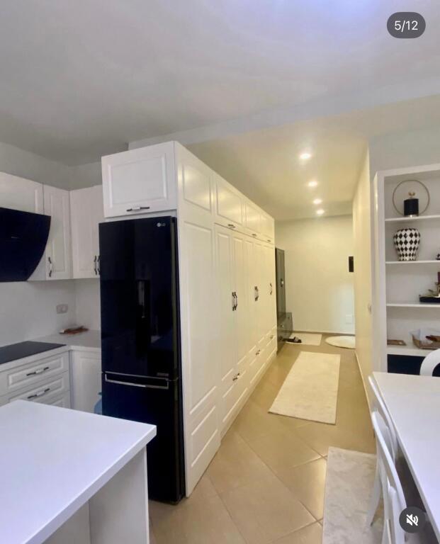 Shitet apartament''''''' 2+1'''''' okazion ne Fresk