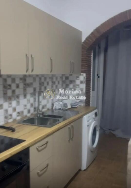 Qera | Shtëpi private 1 + 1 | Oxhaku | 300 €/muaj