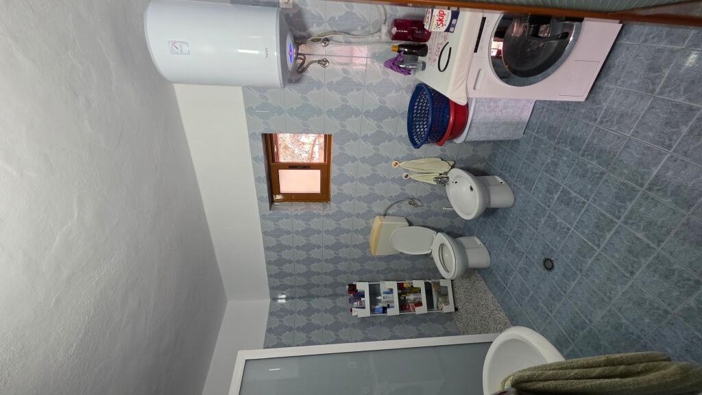 SHITET SUPER VILË NË  LUSHNJE