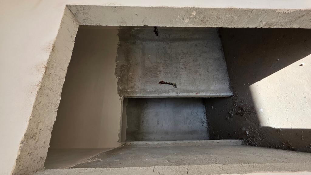 SHITET NJËSI KOMERCIALE MUNDËSI KTHIMI NË APARTAMENTE DHOMA QIRA QENDER QYTETI LUSHNJE