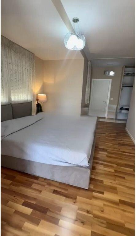 Appartamento arredato 1+1 in affitto a Myslym Shyri! 750 € /Mese