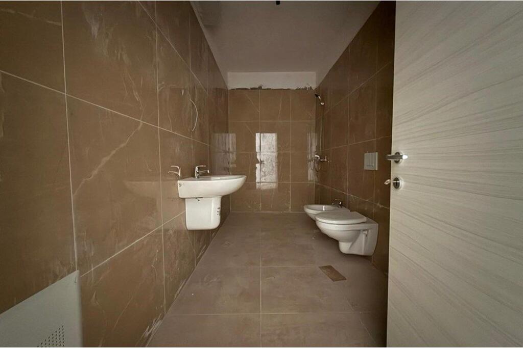 SHITET APARTAMENT 1+1 – KOMPLEKSI “E 88”, LAPRRAKË