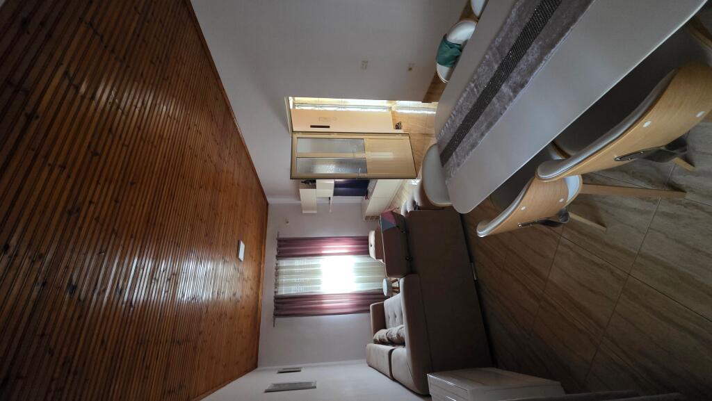 SHITET SUPER VILË NË  LUSHNJE