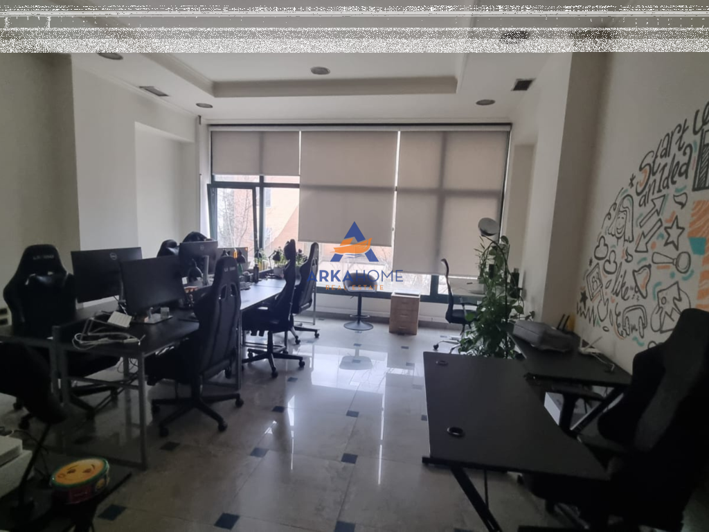 LOCALE IN AFFITTO 350M2 "PIAZZA WILLSON" 6000 EURO