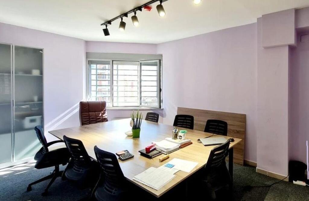 SHITET AMBJENT BIZNESI PER ZYRA , RRUGA E DIBRES