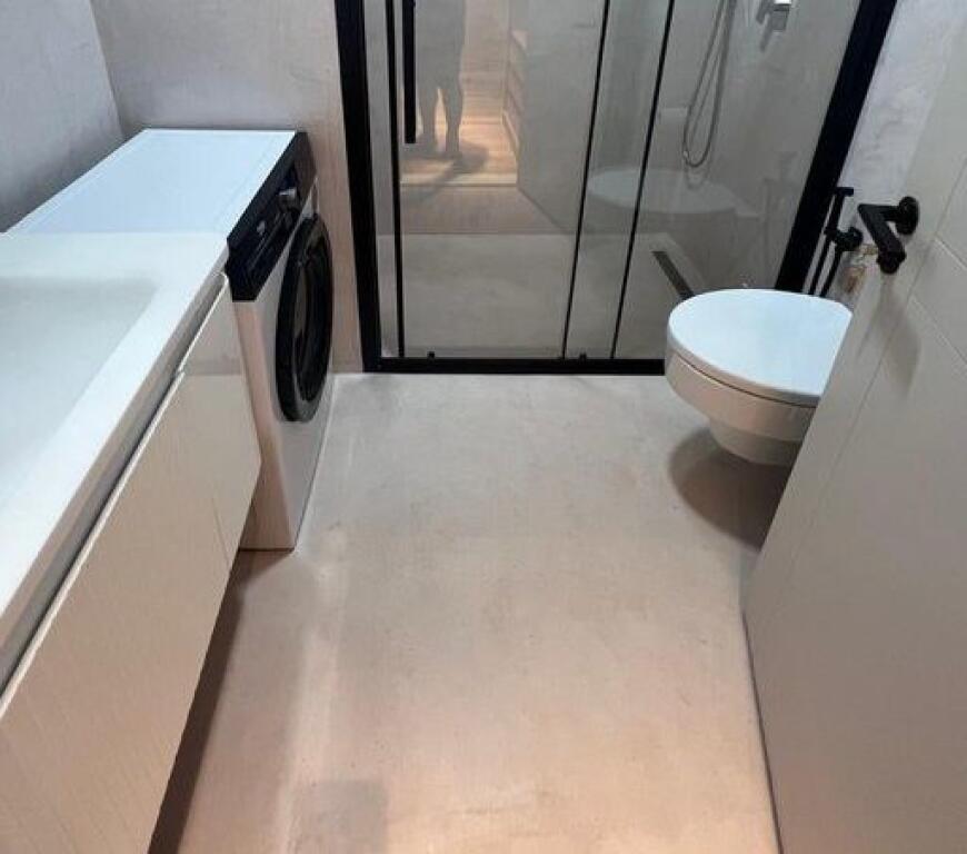 Jepet me Qira Studio – Qendër, fillimi i Rrugës së Kavajës