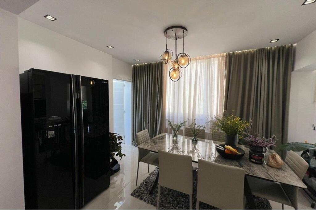 Apartament 2+1 për Qira Qendra e Tiranës