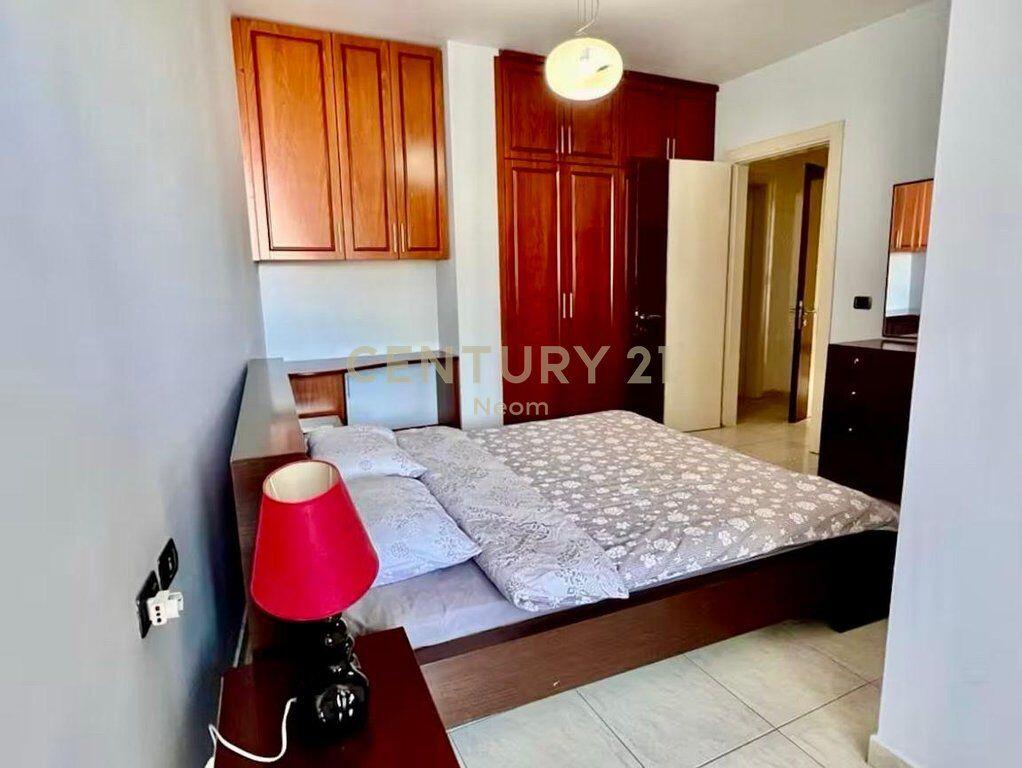 SHESIM, APARTAMENT 2+1+2 me 2 PARKIME, QENDËR e TIRANËS‼️