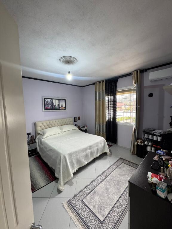 VILË NË SHITJE GOLEM LUSHNJE