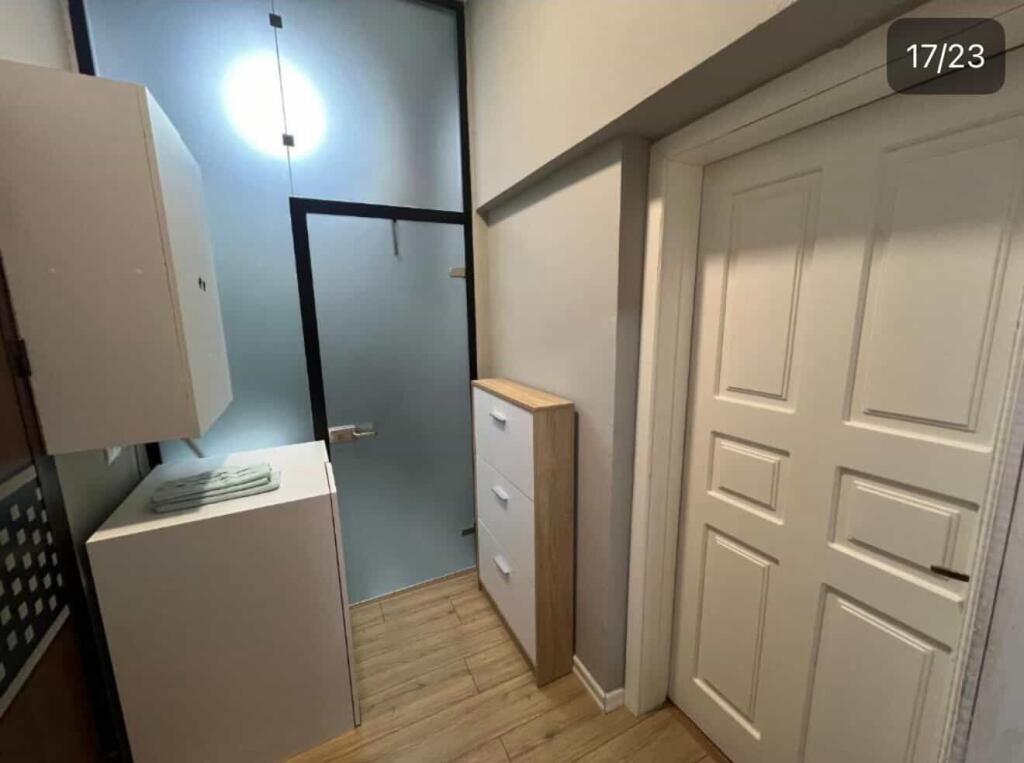 🏡 Qira Apartament 1+1 📍 Sheshi Wilson💶 Çmimi: 900 € / muaj