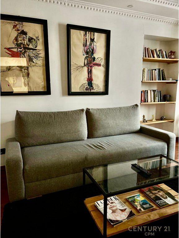 Apartament 1+1 me qira ne Qender, tek Piazza, mbrapa Muzeut Kombetar