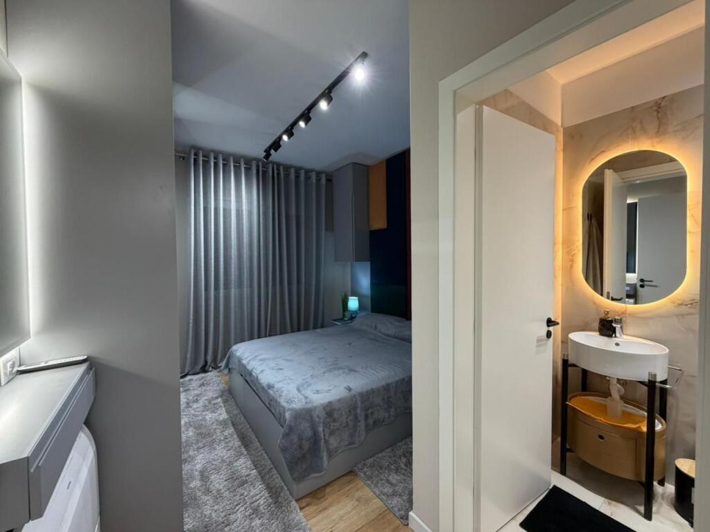 Apartament 2+1 per qira tek Kodra e Diellit.