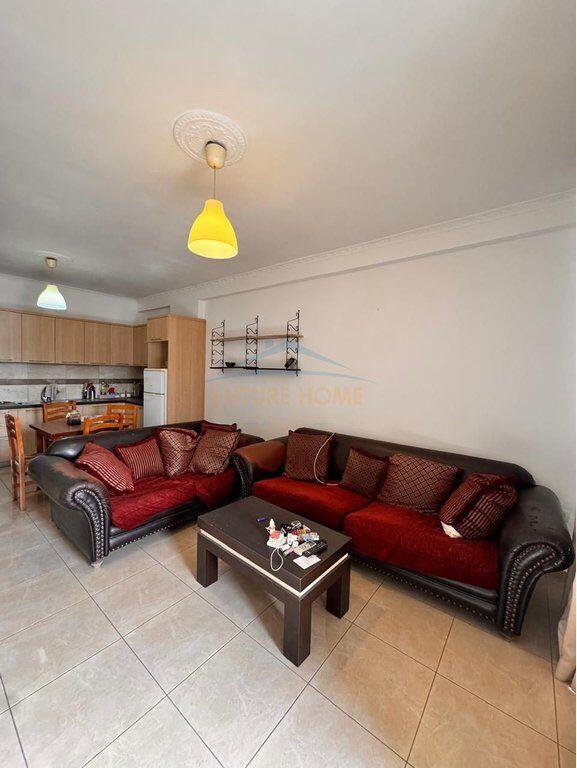 Qera,Apartament 2+1 , Unaza e Re