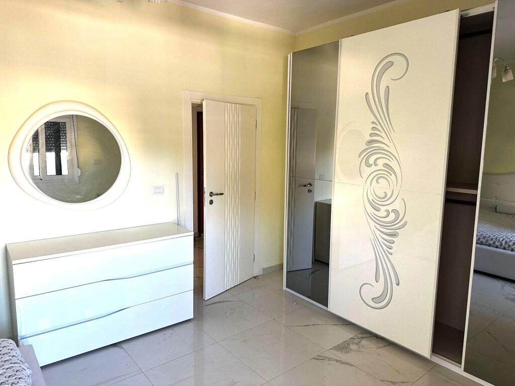 Apartament shumë i madhë në qendër të qytetit