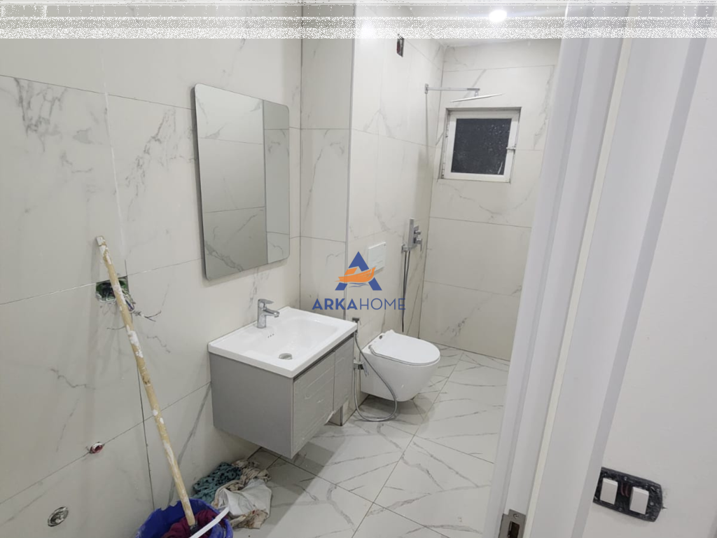 SHITET APARTAMENT 1+1+VERANDË "KOMUNA E PARISIT" 190.000 EURO