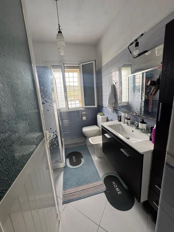 VILË NË SHITJE GOLEM LUSHNJE