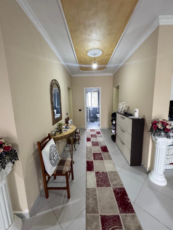 VILË NË SHITJE GOLEM LUSHNJE