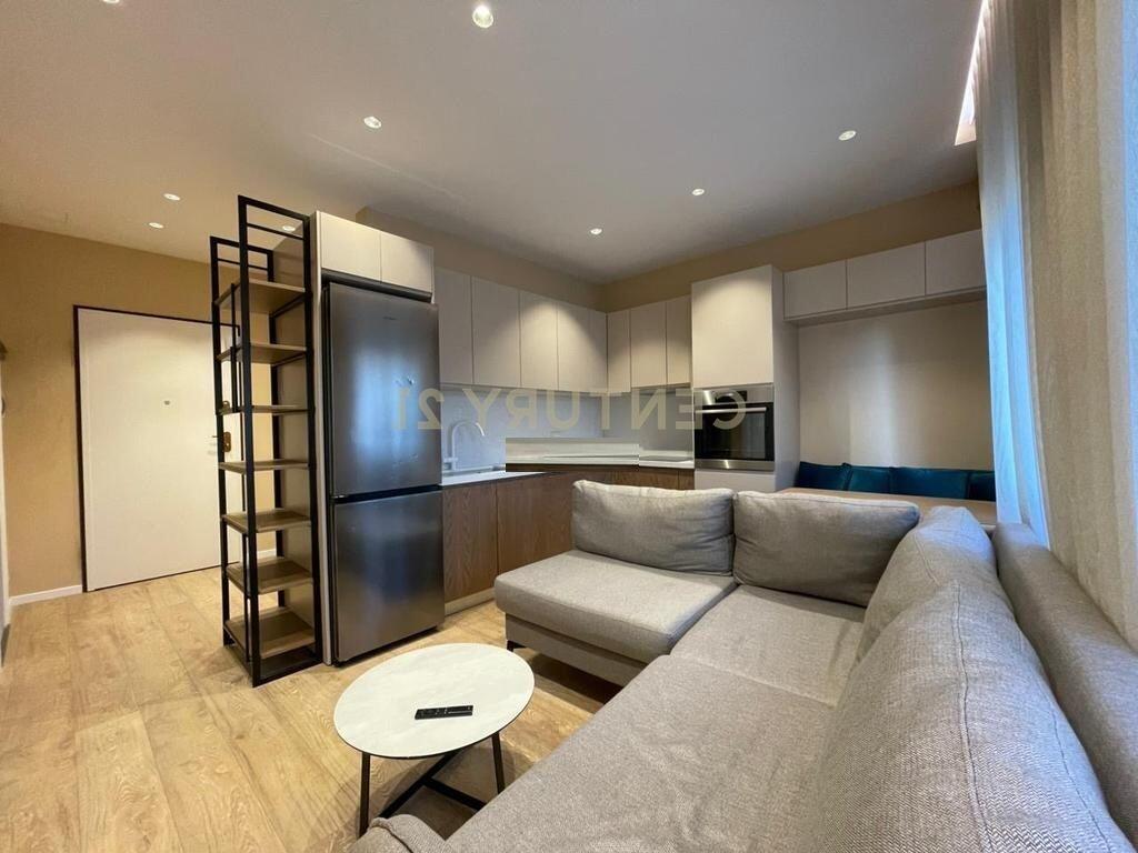 Jepet me qera apartament 1+1, pranë Pazarit të Ri!