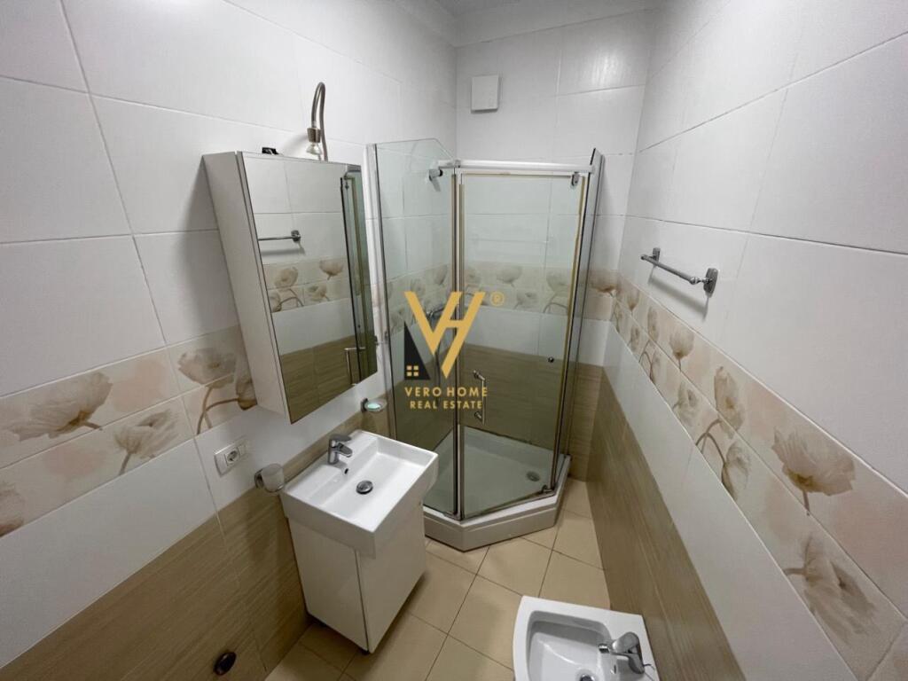 JEPET APARTAMENT 1+1+BLK ME QIRA TE LIQENI I THATE 60.000 LEKE